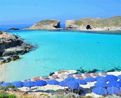 closest beach to valletta.